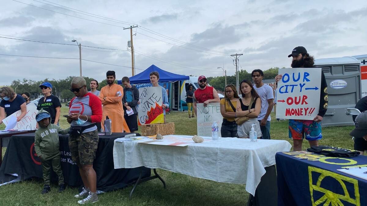 More than two dozen people gathered Saturday afternoon at Martin Luther King Jr. Park in Kansas City to rally against a proposed constitutional amendment that would expand Missouri’s power over the police department’s budget. 