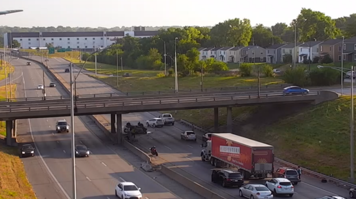 Driver killed after vehicle overturns on I-70 in Kansas City | Kansas ...