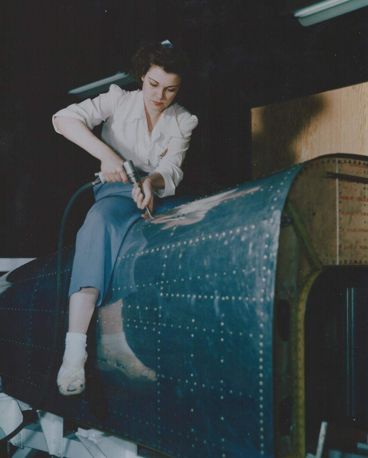 A ÒRosieÓ helped assemble an airplane at the North American Aviation Fairfax plant during WWII.
