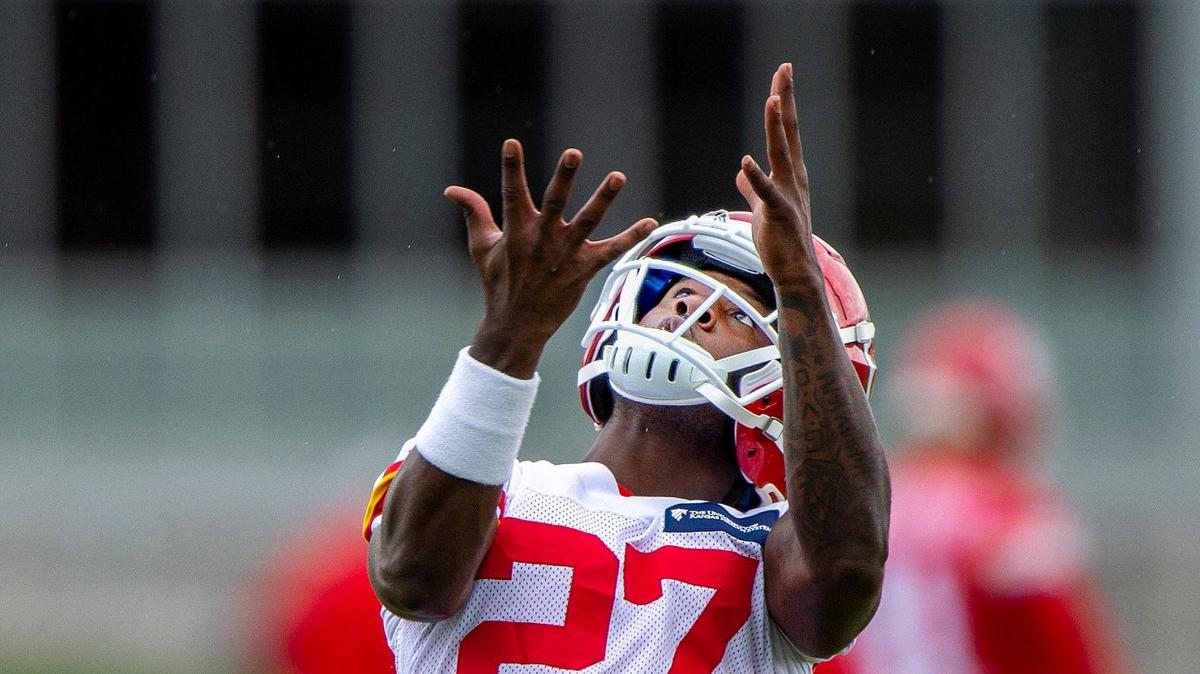 Chiefs cornerback Rashad Fenton (27) gets under a pass during OTAs Thursday, May 28, at the team practice facility in Kansas City.