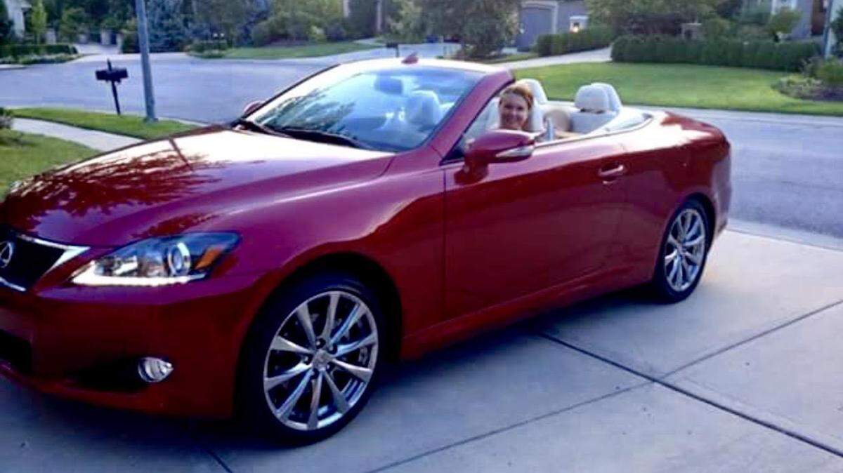 Dyanna Black of Kansas City is suing Kansas City police and the city of Kansas City after the city refused to refund the $265 she paid to get her car out of the city tow lot even though a judge ruled that her car had been wrongfully towed.