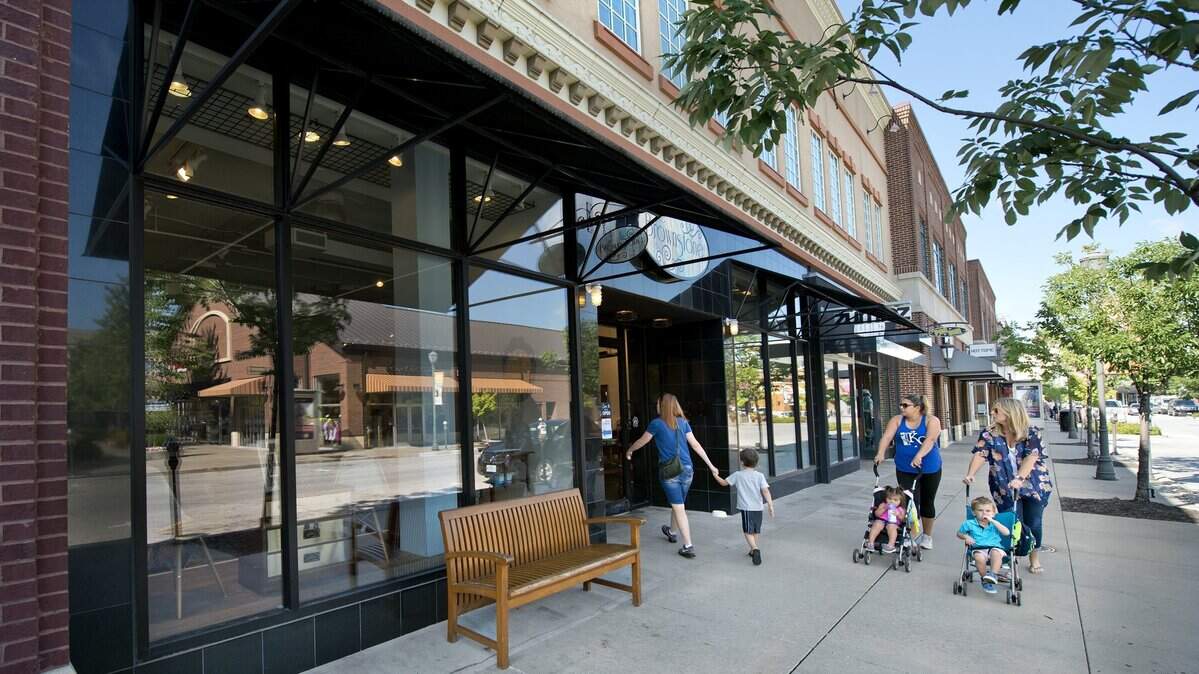Moody’s and Standard & Poors, the two largest credit ratings agencies, pummeled Platte County’s credit scores after catching wind of commissioners discussing the possibility of walking away from its debt obligations for the Zona Rosa shopping center.