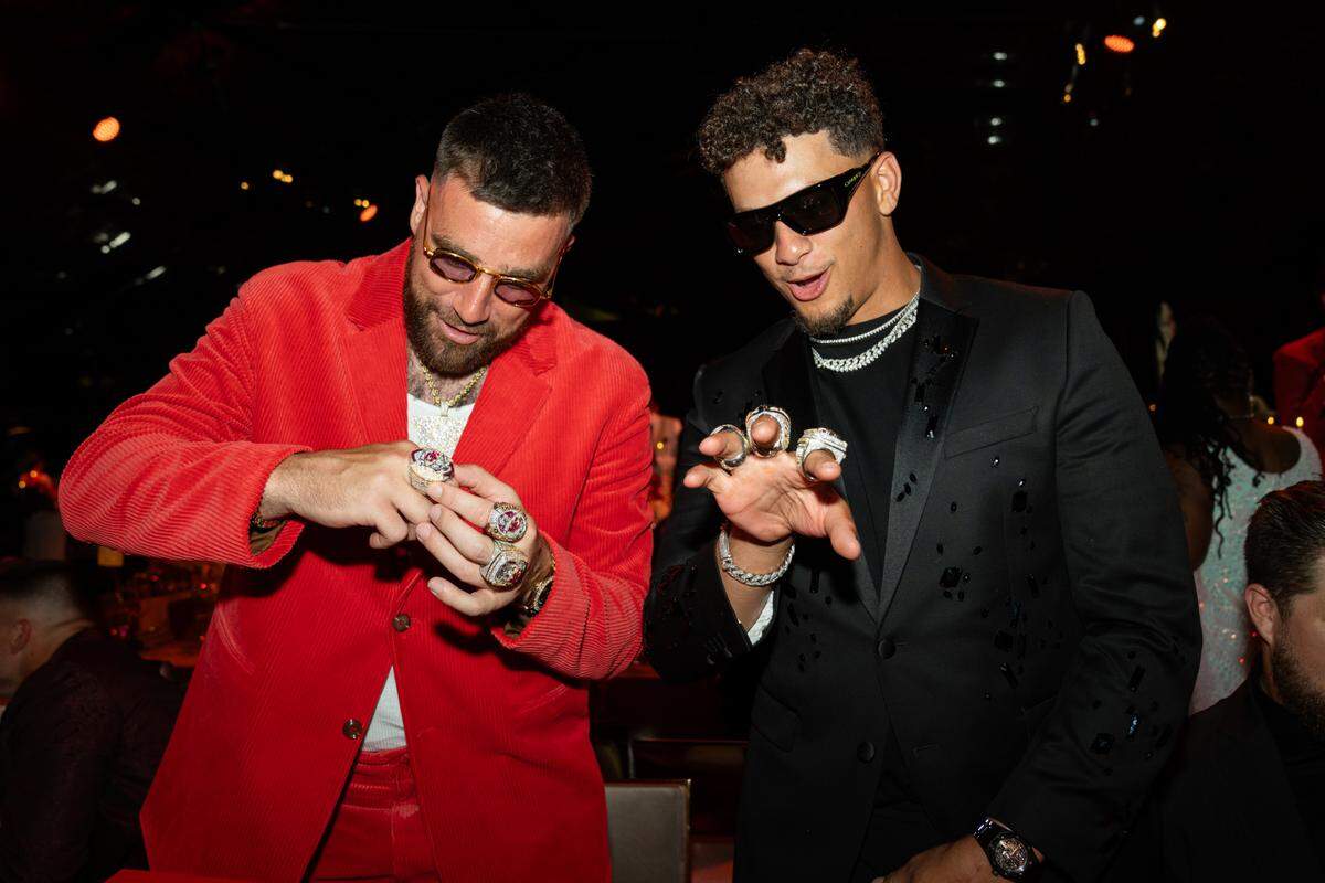 Travis Kelce and Patrick Mahomes approved of the rings.
