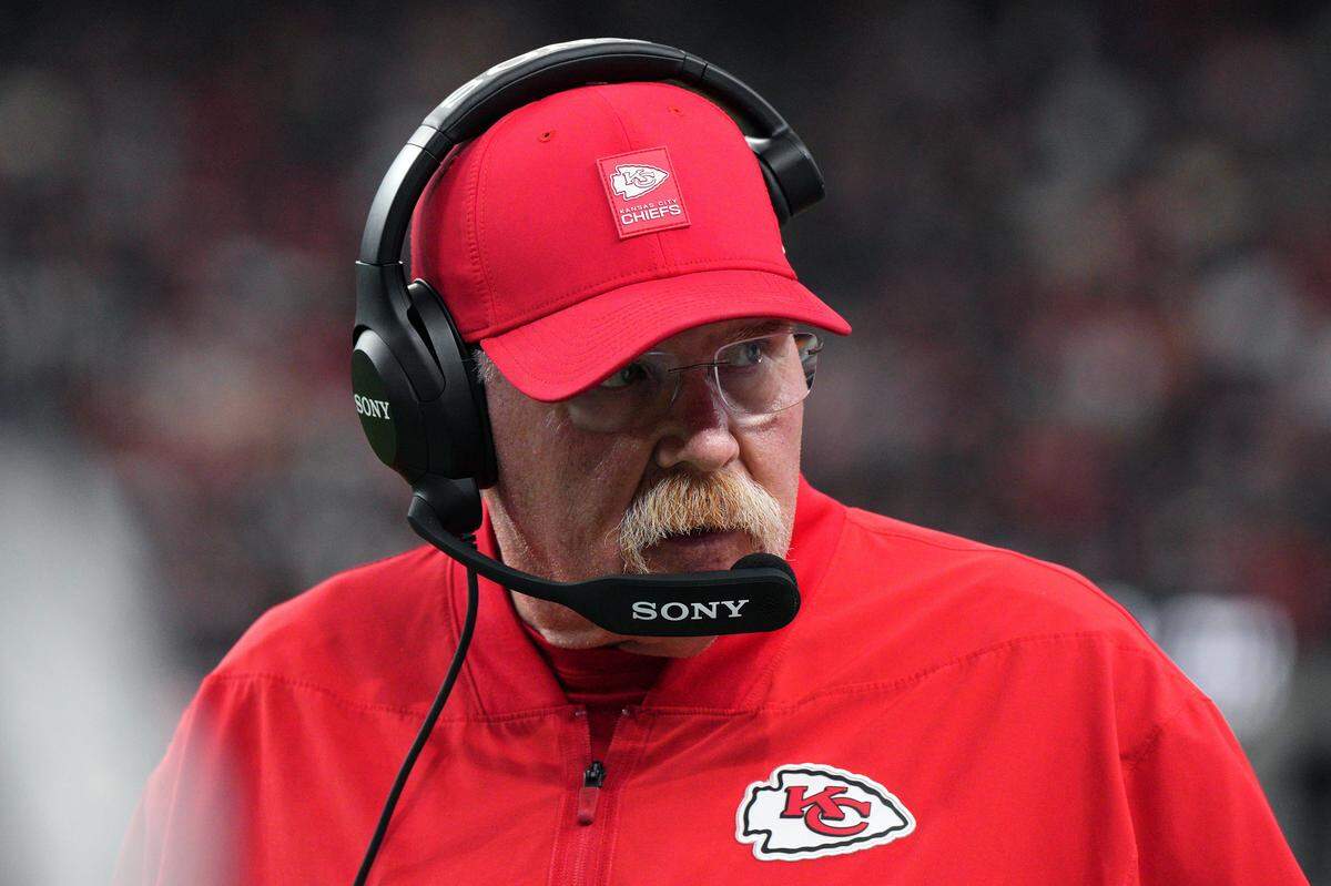 Kansas City Chiefs head coach Andy Reid considers his options for a play against the Raiders during an NFL Week 18 game at Allegiant Stadum in Las Vegas on Sunday, Jan. 4, 2026.