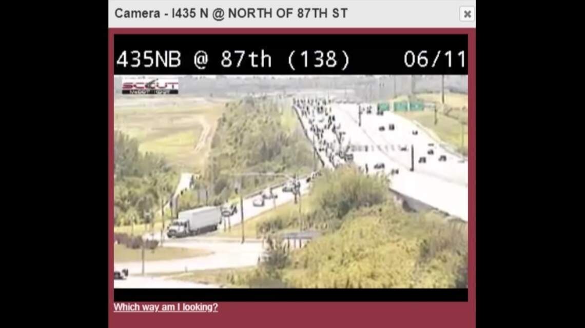3 people taken into custody after police pursuit, crash on I-435 in south Kansas City