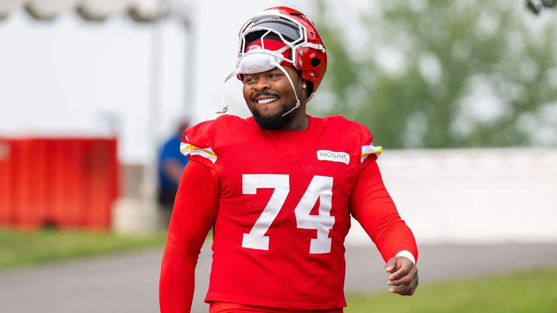 Kansas City Chiefs plan to release right tackle Jawaan Taylor, per reports