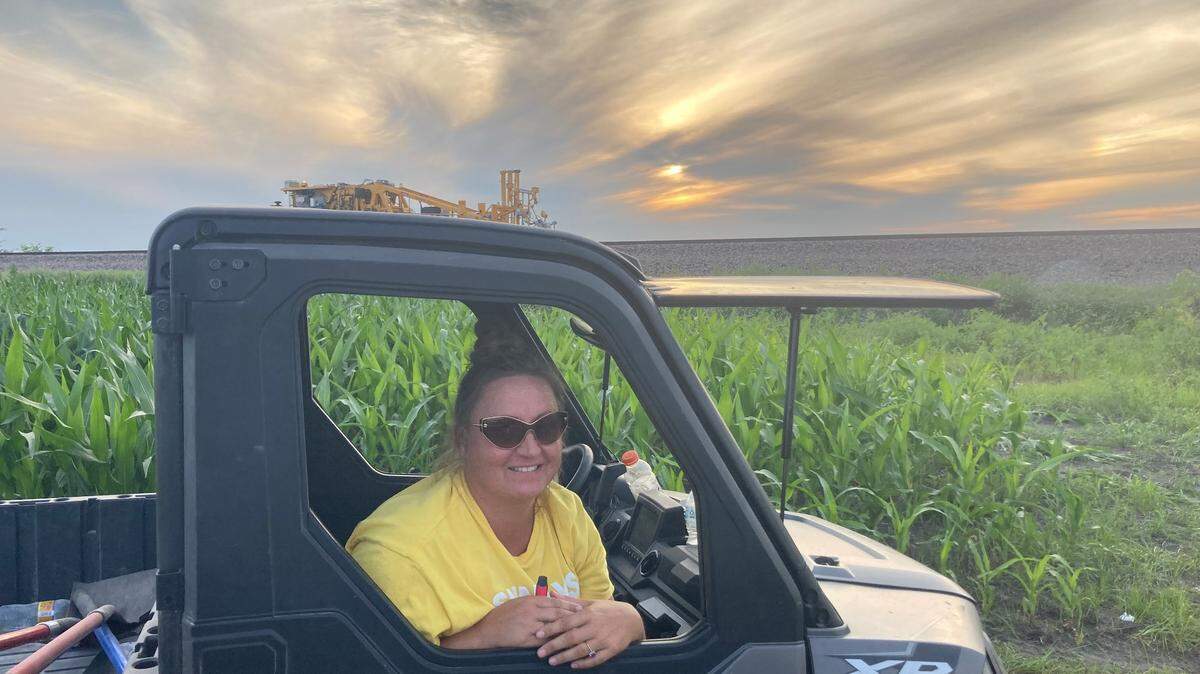 ‘Oh, my God’: Witness describes seeing Missouri Amtrak train crash from her porch