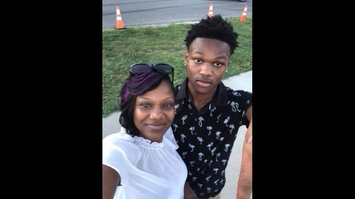 Wayne Steward, 23, shown with his mother Beverly Kitchen. Steward’s family is coping with his loss after he was shot and killed in south Kansas City on Aug. 8, 2024.