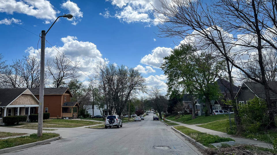 Girl dies at hospital after found shot in Kansas City home | Kansas ...