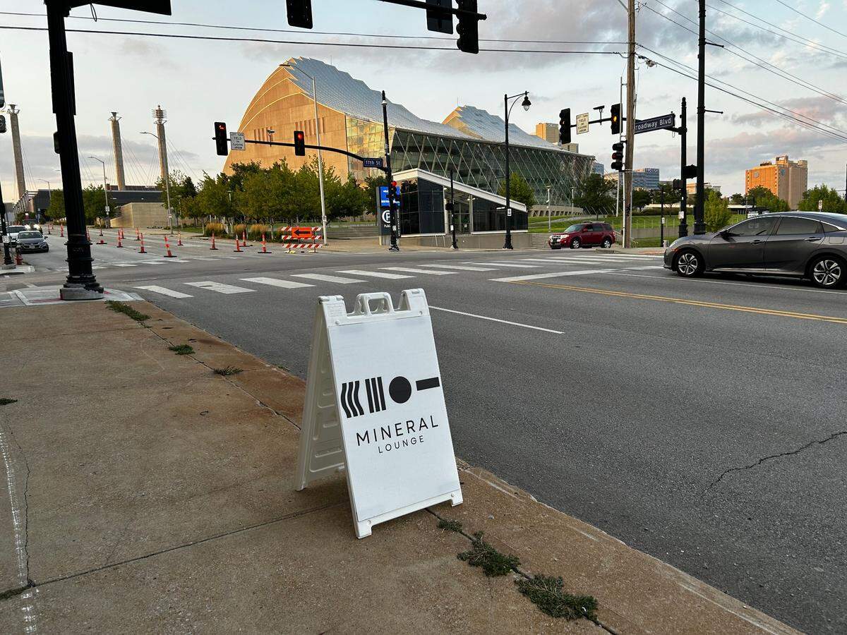 Mineral Lounge aims to be a pre- and post-show destination for patrons of the Kauffman Center for the Performing Arts.