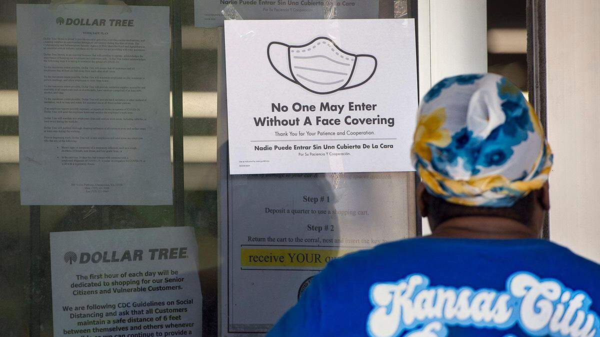 Unvaccinated kids in Johnson County schools should wear masks, health officials say