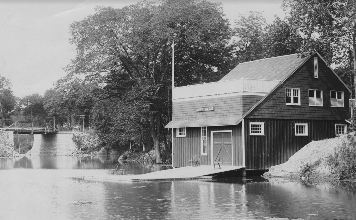 Kansas City Boat Club headquarters on the Blue River, early 1900s.
