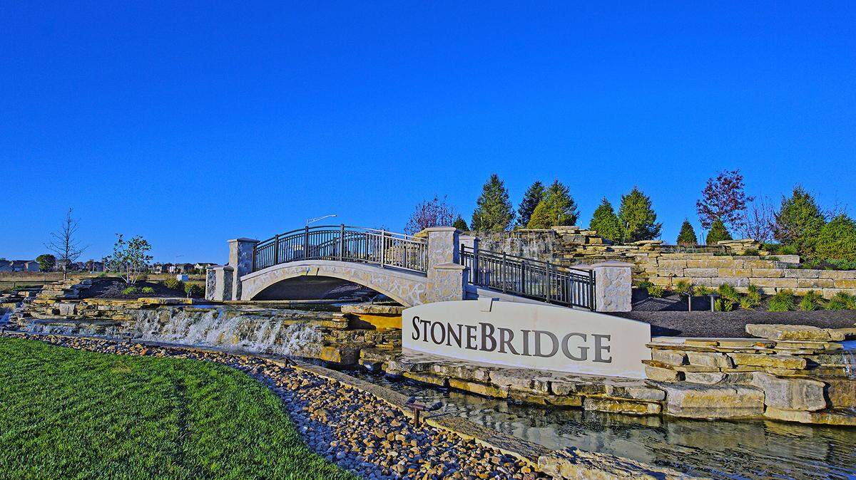 Located between Ridgeview and Black Bob along 167th Street, Stonebridge has long been one of Rodrock Development’s cornerstone communities.