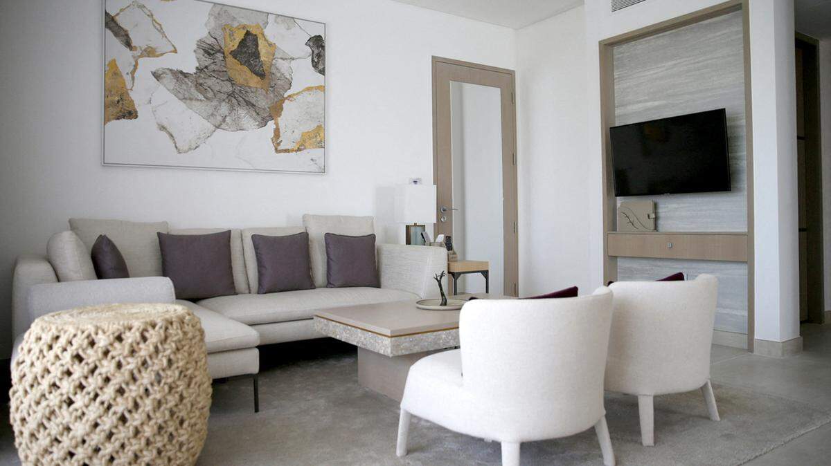 a clean and spacious living room