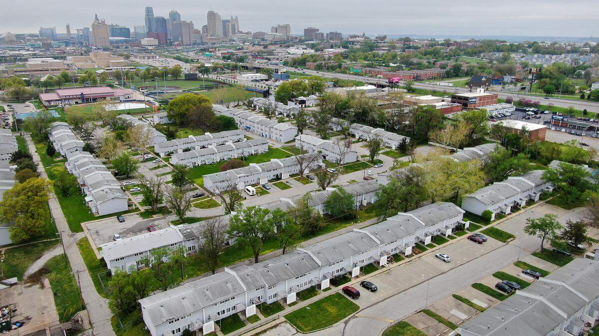 Parade Park Homes is located on the northern edge of the Jazz District southeast of the downtown loop.