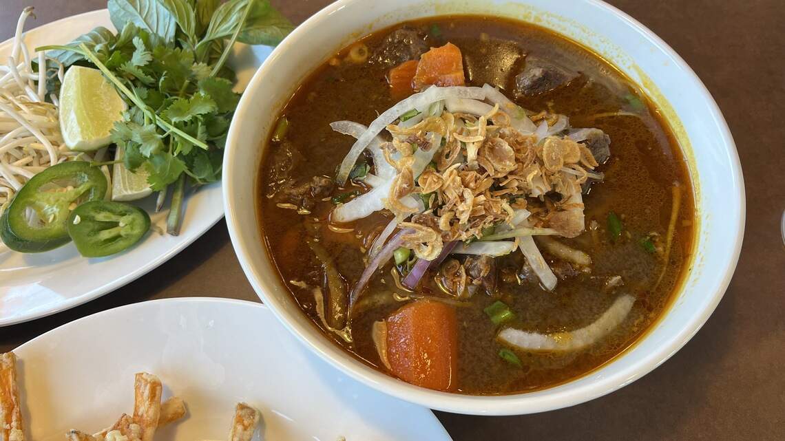 Beloved Vietnamese restaurant opens second location in Johnson County