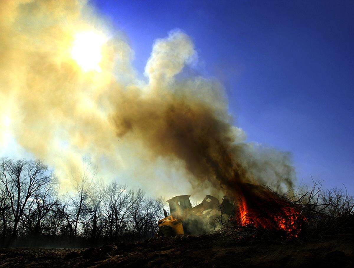 In 2002, the Unified Government of Wyandotte County was burning debris from the ice storm in Coronado Park.