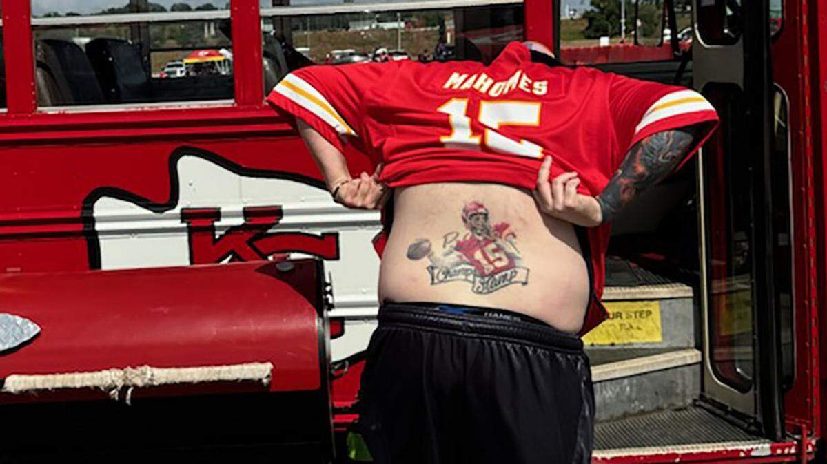 Superfan David Leach previously got Patrick Mahomes to sign his back on national television in 2019.