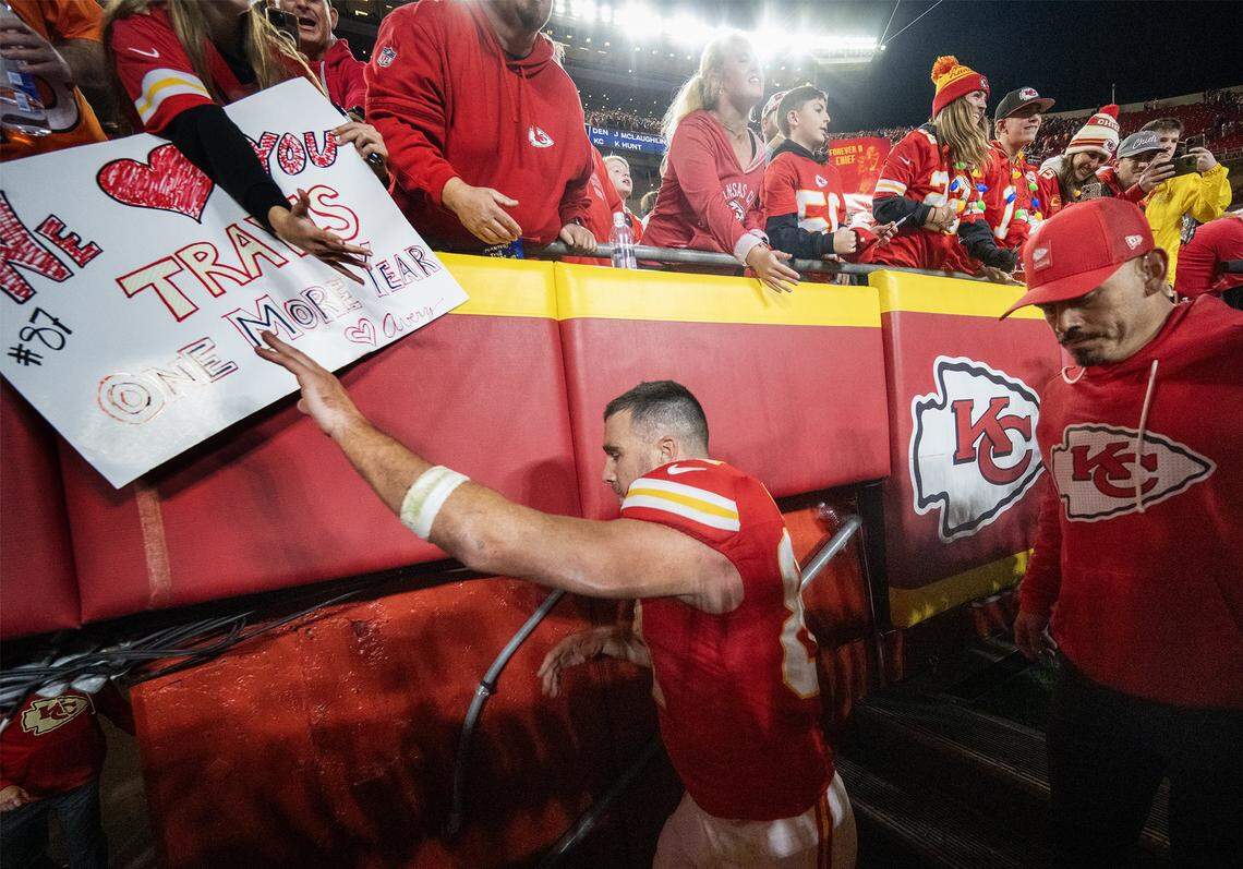 Kansas City Chiefs tight end Travis Kelce (87) heads off the field after the Denver Broncos defeated the Chiefs, 20-13, at GEHA Field at Arrowhead Stadium on Thursday, Dec. 25, 2025, in Kansas City.  