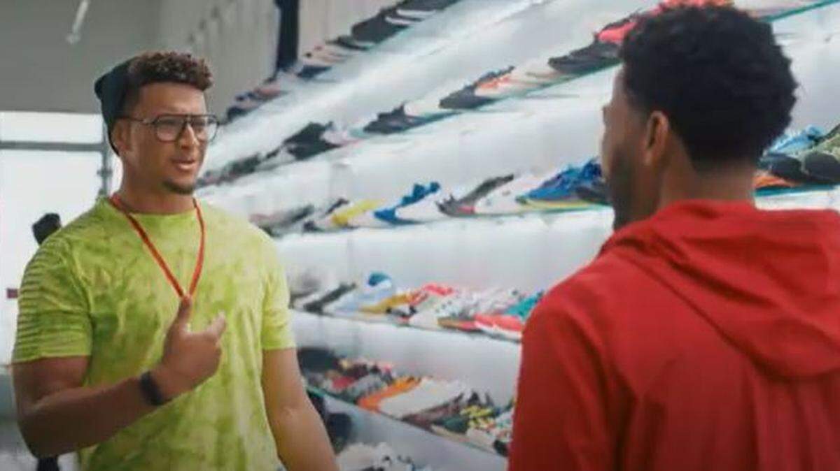 That’s Patrick Mahomes, the sneaker salesman.