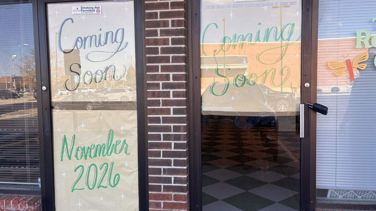Retired teacher opening ‘community chosen' bookstore in south Johnson County