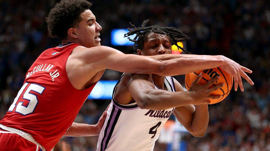Now in transfer portal, former K-State hoops player set to visit Kansas Jayhawks