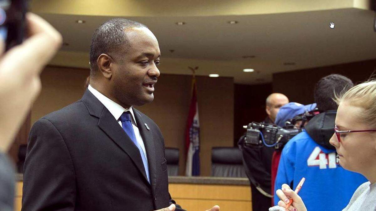 Lee’s Summit Superintendent Dennis Carpenter