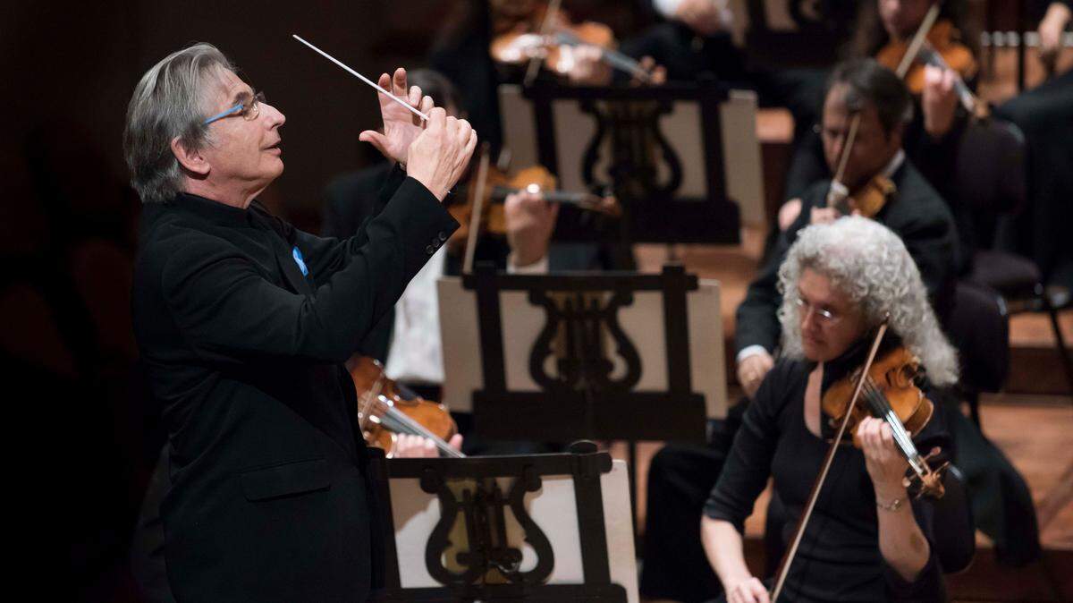 Michael Tilson Thomas will be retiring as the long-time music director of the San Francisco Symphony.