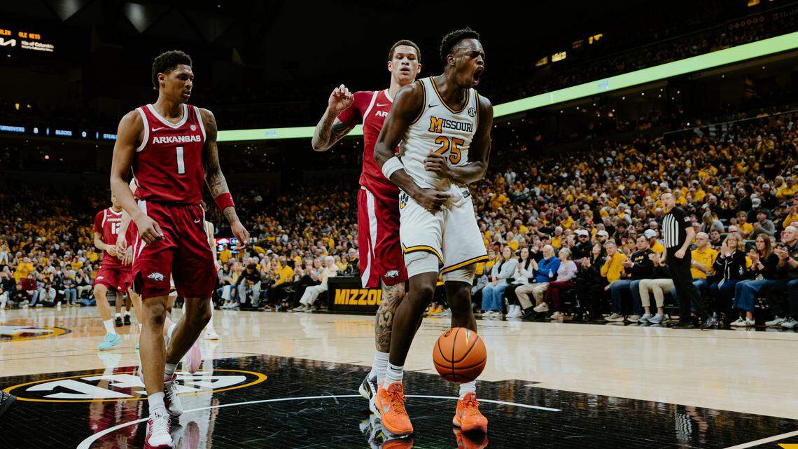 Mark Mitchell carries Tigers in last game at Mizzou Arena, but Arkansas wins in OT