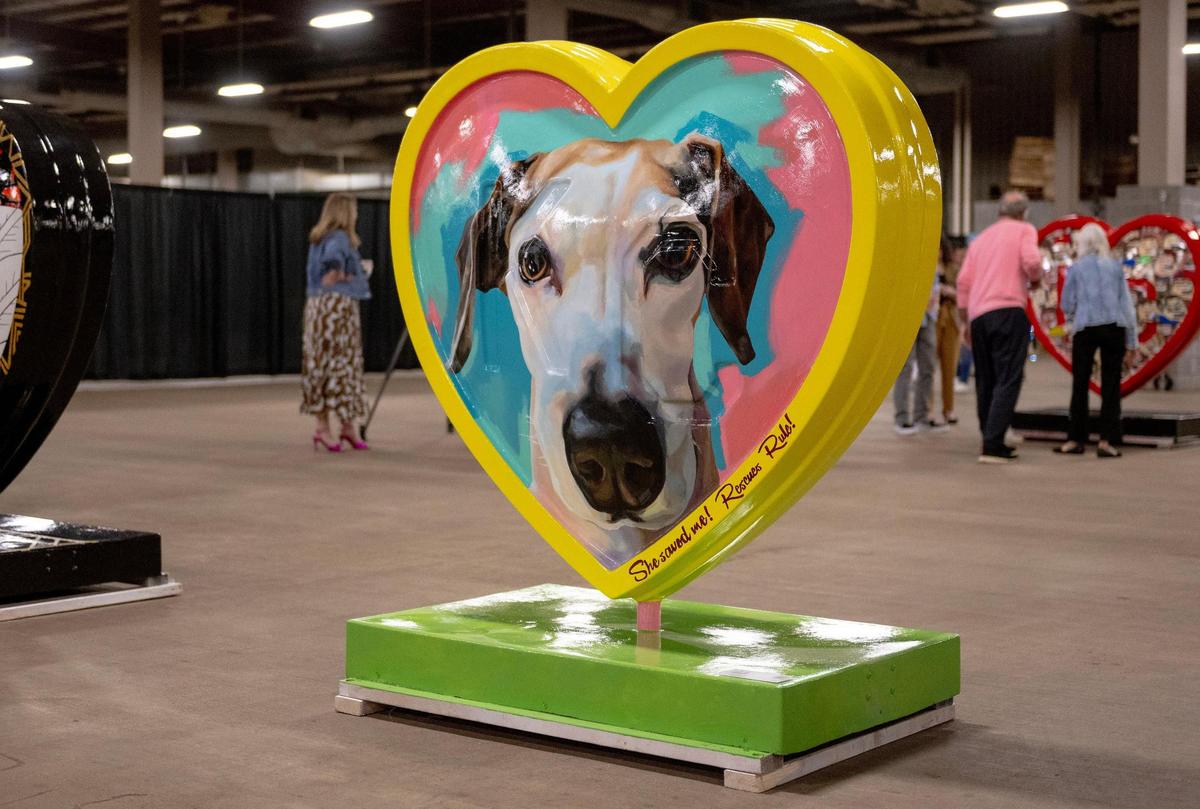 “Fergie Rescued” by artist Juan Hernandez is one of 40 hearts that make up the 2023 season of The Parade of Hearts.