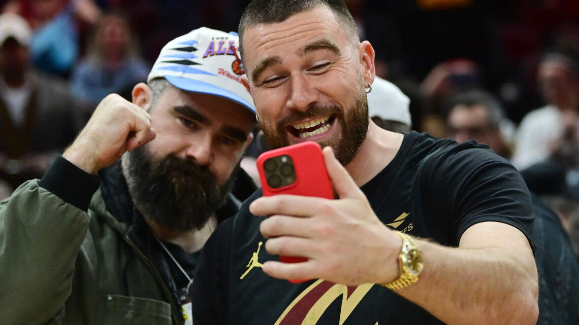 Kelce brothers are bringing a New Heights tailgate to a Chiefs game at Arrowhead