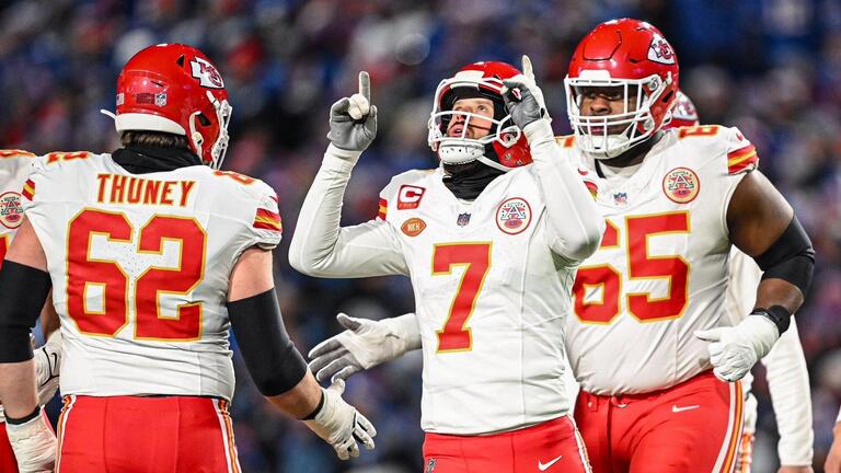 Harrison Butker on shooting at Chiefs rally, giving jersey to family of woman killed