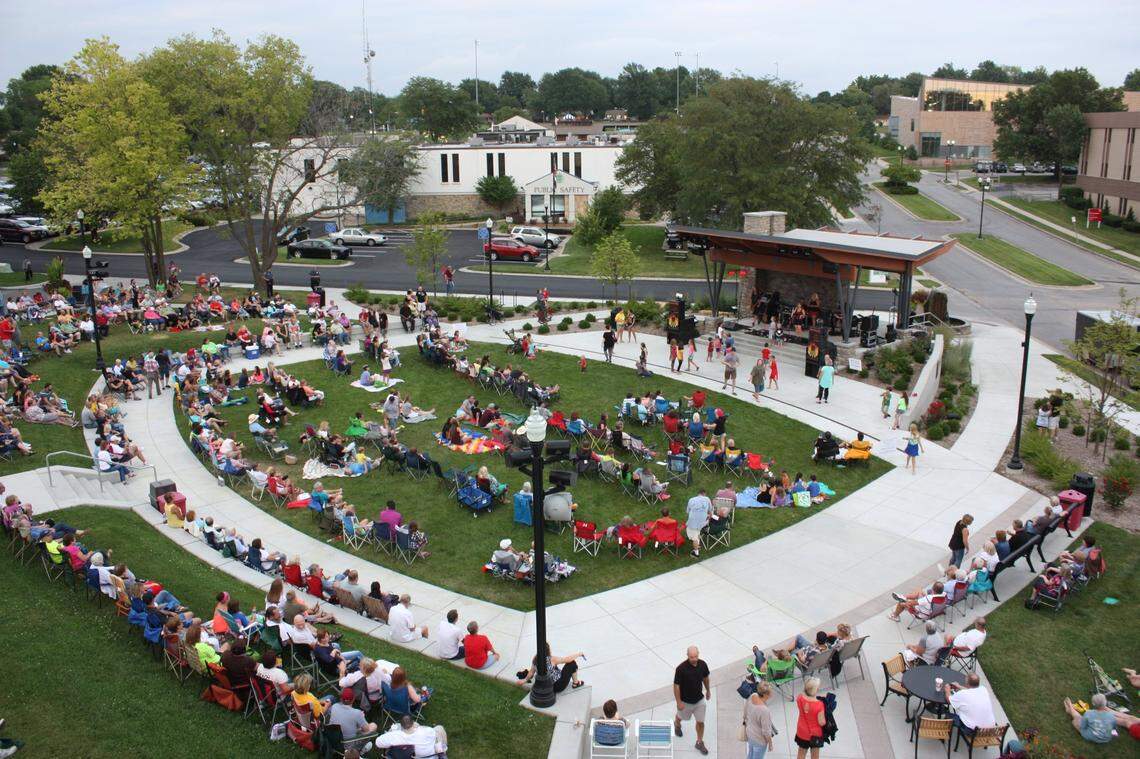 Linden Square in downtown Gladstone will be the site of the Food, Art & Drink Festival.