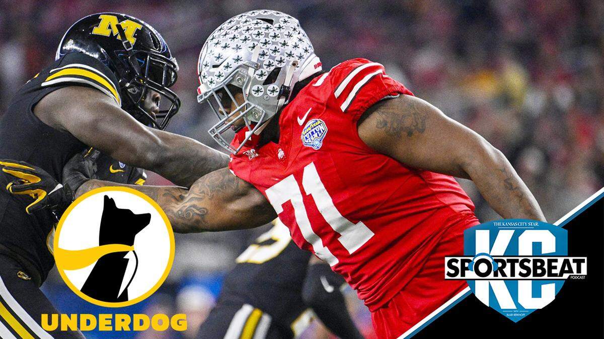 Ohio State Buckeyes offensive lineman Josh Simmons (71) blocks Missouri Tigers defensive lineman Darius Robinson (6) during the second quarter at AT&T Stadium. Mandatory Credit: Jerome Miron-USA TODAY Sports