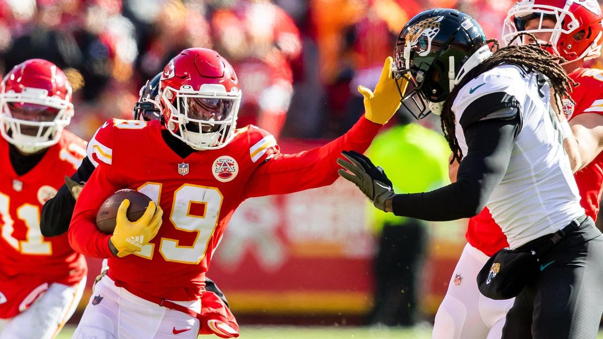 Kansas City Chiefs wide receiver Kadarius Toney (19) Jacksonville Jaguars safety Rayshawn Jenkins (2) during the game between the Kansas City Chiefs and the Jacksonville Jaguars on Sunday November 13, 2022 at Arrowhead Stadium in Kansas City, Missouri.