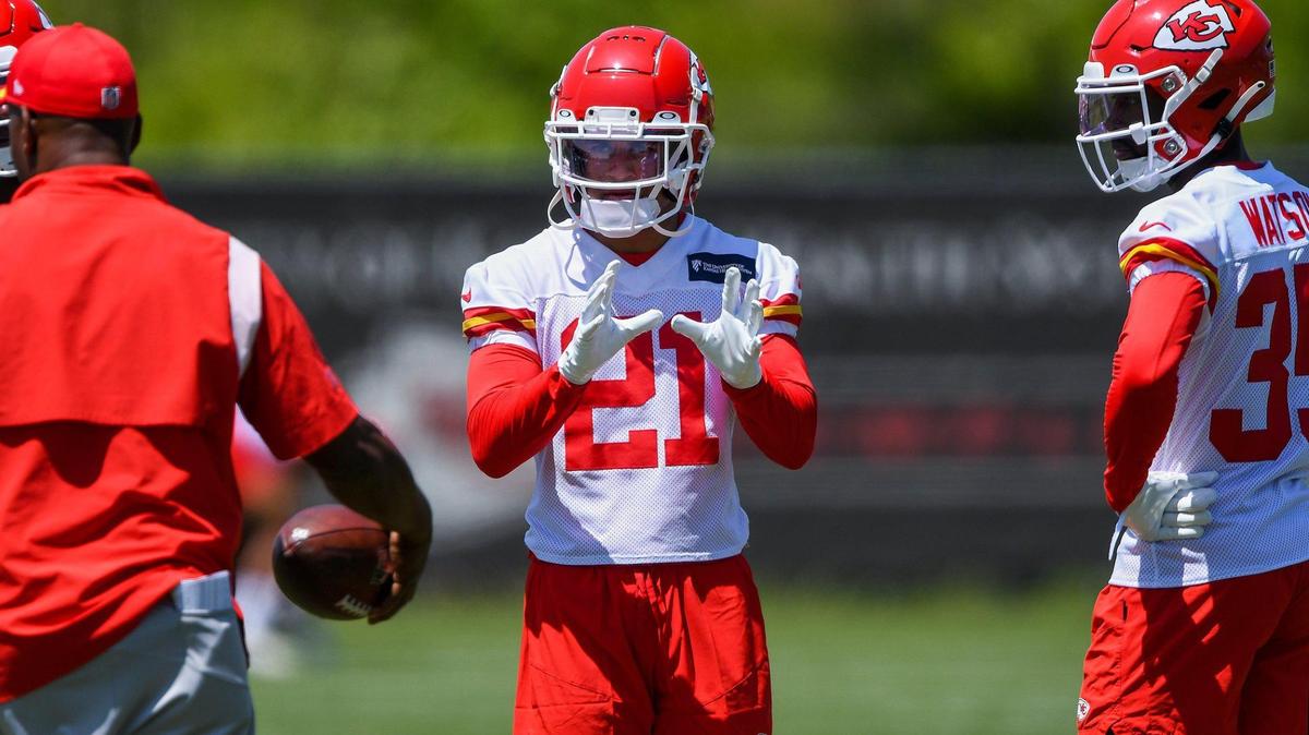 Cornerback Trent McDuffie (21) participated in the first day of the Kansas City Chiefs rookie minicamp at the training facility Saturday, May 7, 2022.