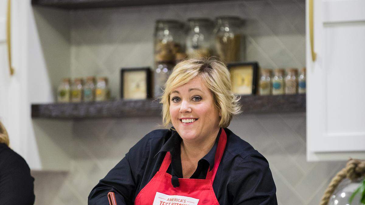 Special guests LIVE on the Fresh Ideas Home Stage this year are celebrities Julia Collin Davison, host of the PBS show America’s Test Kitchen and the Cook’s Country website.