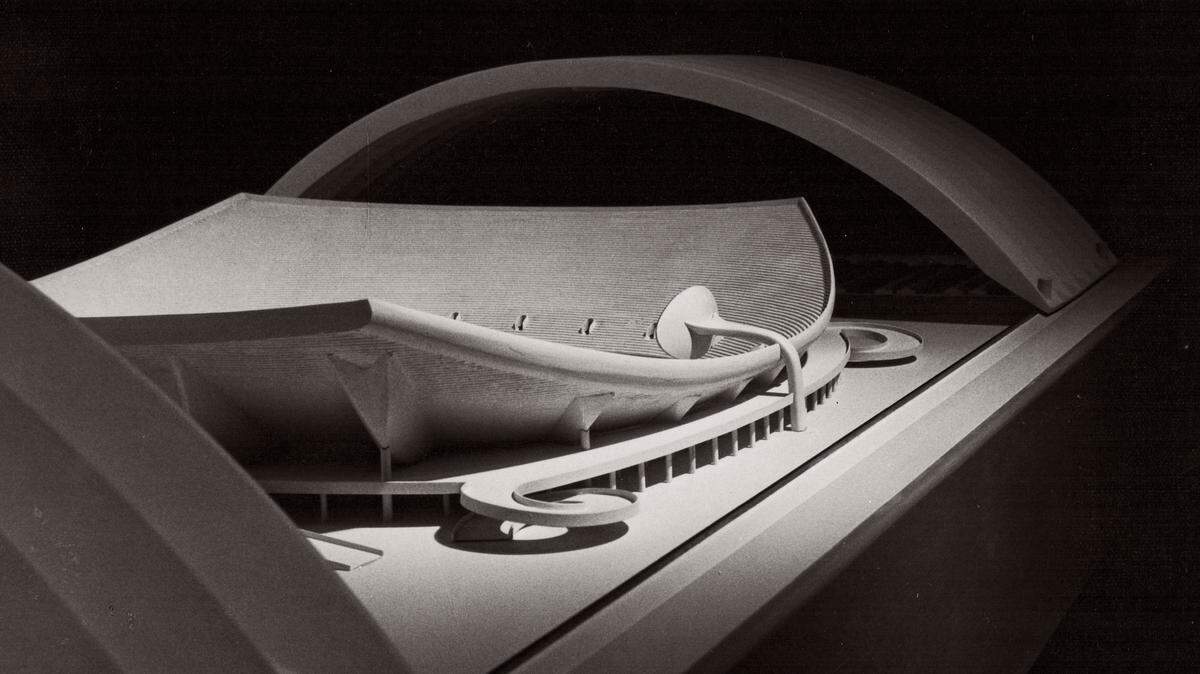 Designed at the height of the Space Age, the original sliding roof concept for Arrowhead Stadium had a Space Age look.
