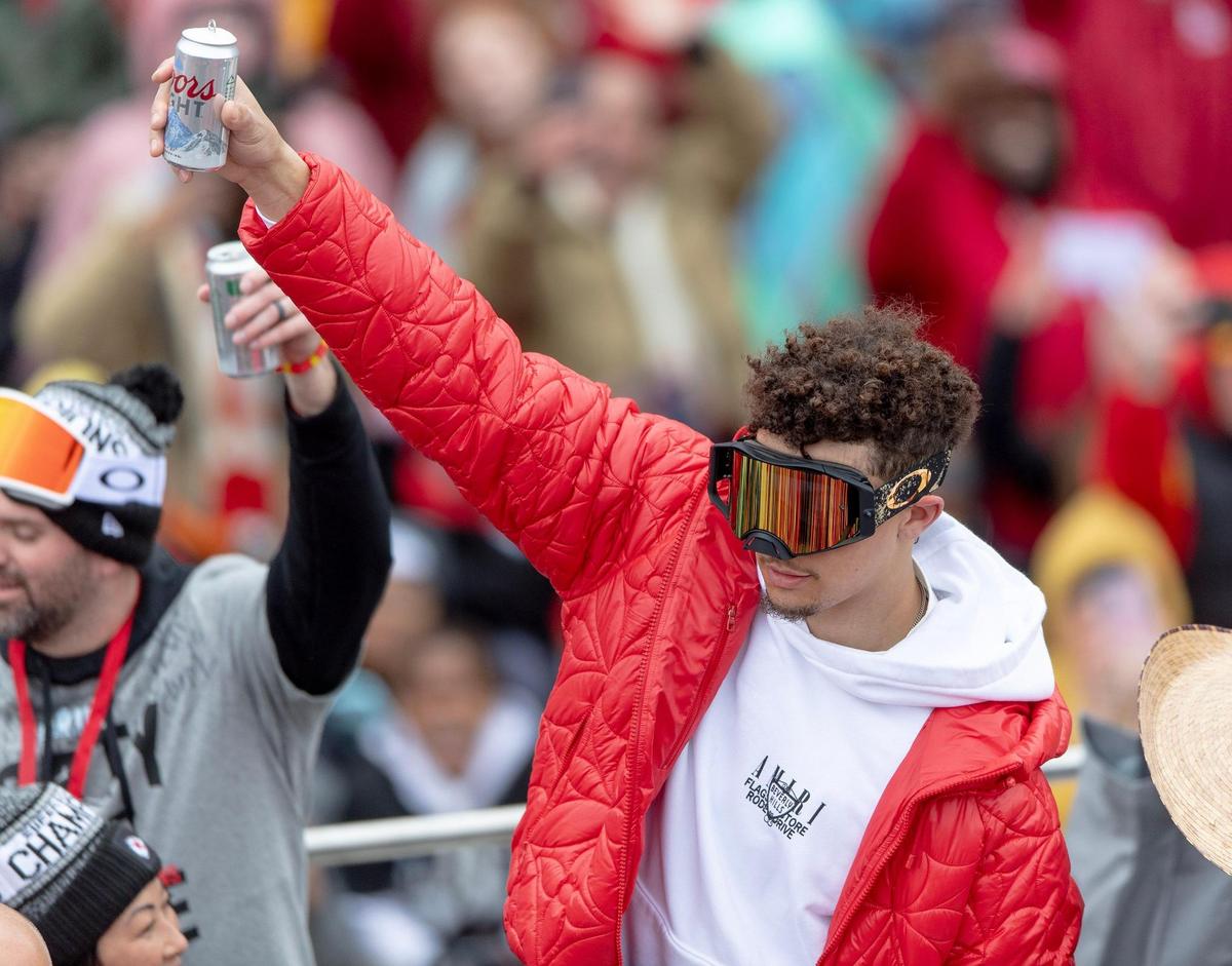 In a Louis Vuitton puffer coat and Oakley goggles, Chiefs quarterback Patrick Mahomes provided a high fashion moment during the Super Bowl celebration Wednesday.