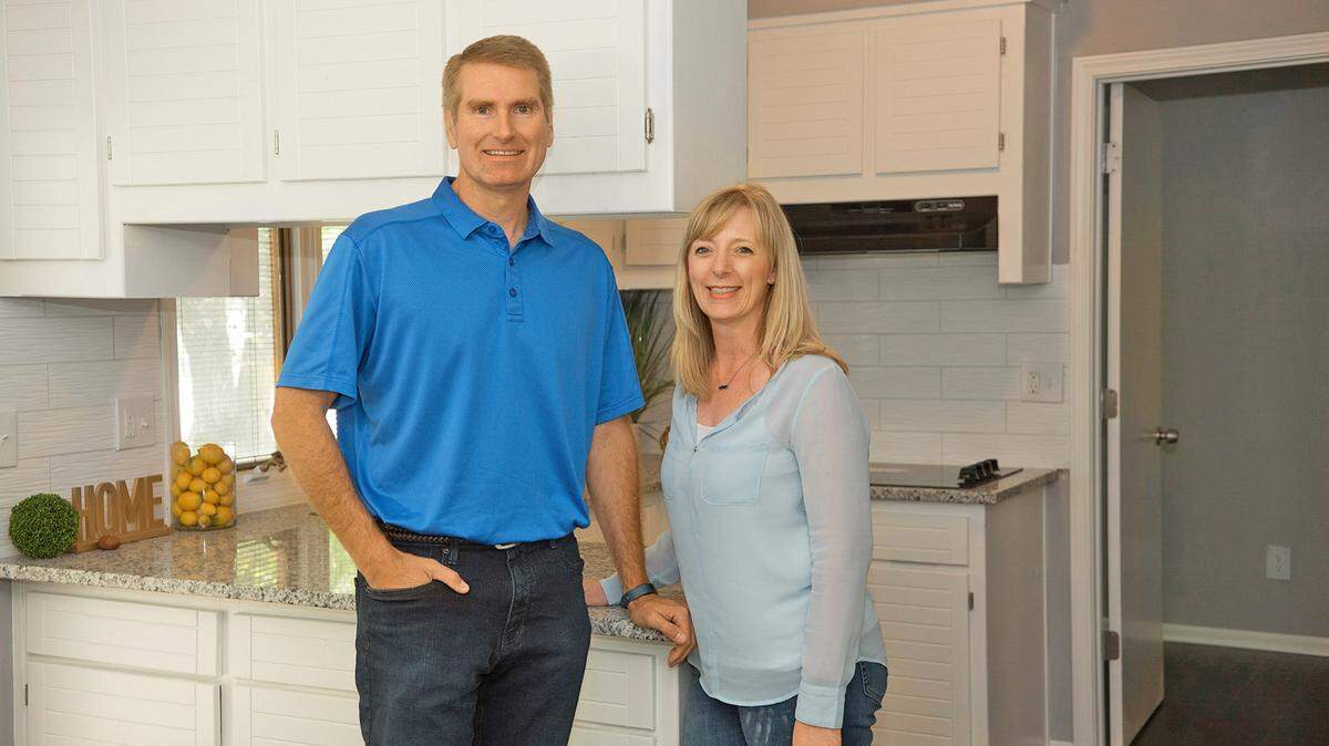 When it comes to buying and selling homes, husband and wife team Jon and Stacy Bichelmeyer with Archway Homes can buy your property in as little as three days or the date of your choice.