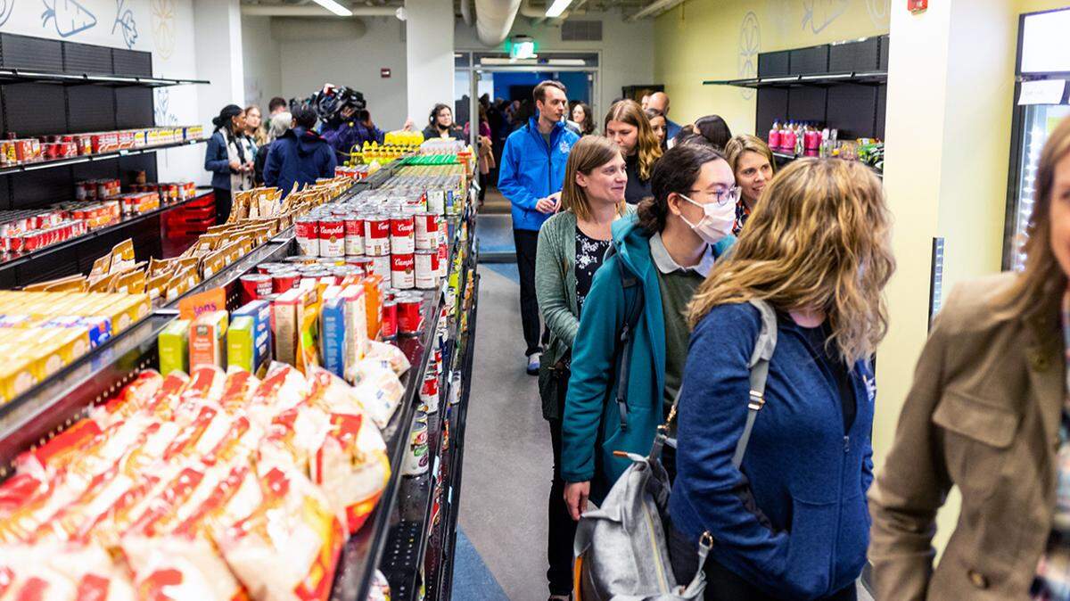 The University of Missouri-Kansas City’s food bank also provides services related to housing and financial insecurity.