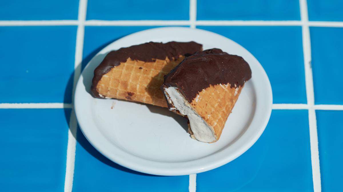 The Tiki Choco is a new dessert taco collaboration between Kansas City businesses Tiki Taco and High Hopes Ice Cream. It pays homage to the discontinued Choco Taco, and is available starting on Tuesday, August 16.