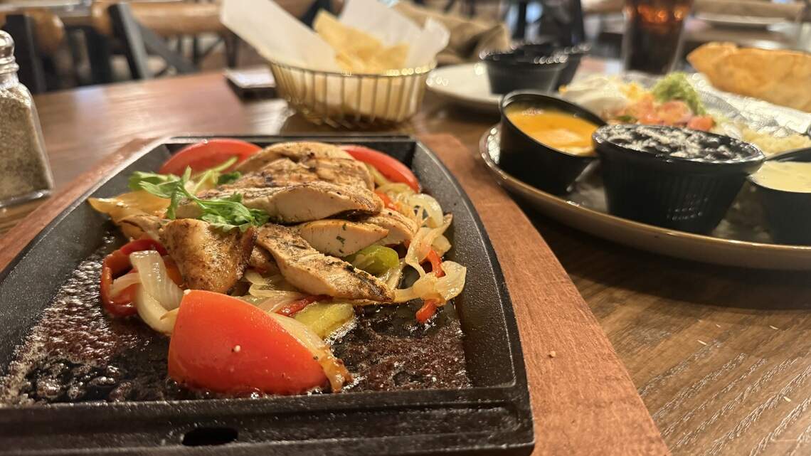 New Johnson County Mexican restaurant with guacamole bar, spicy margs now open