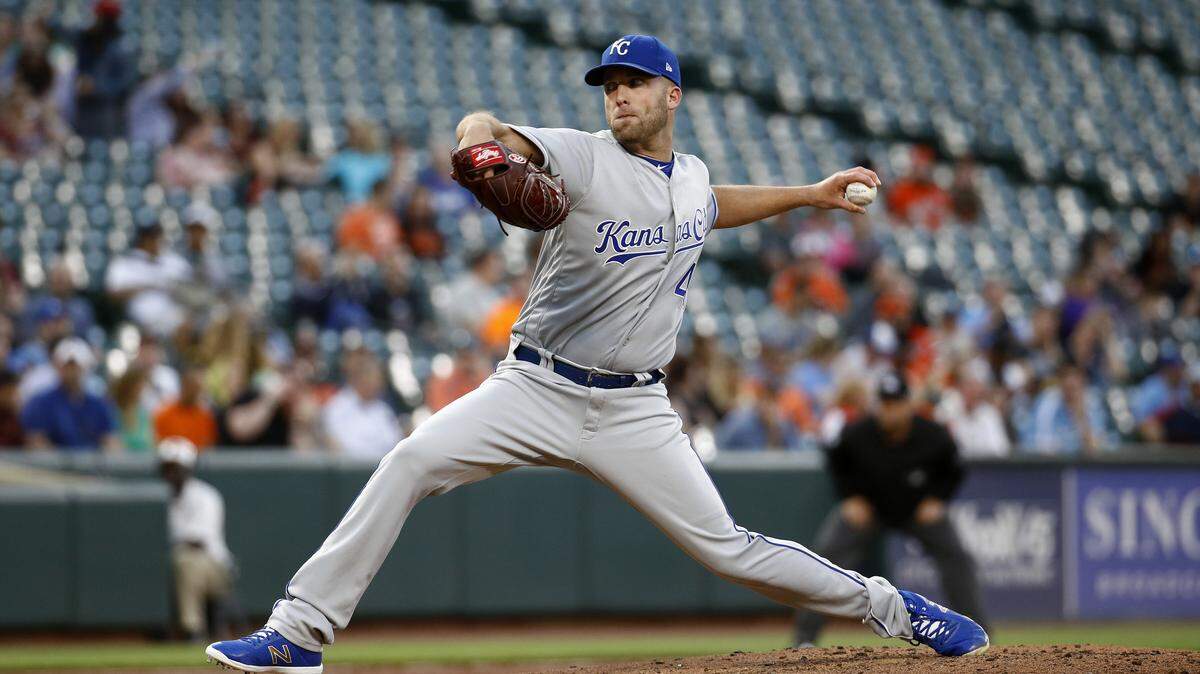Royals starting pitcher Danny Duffy
