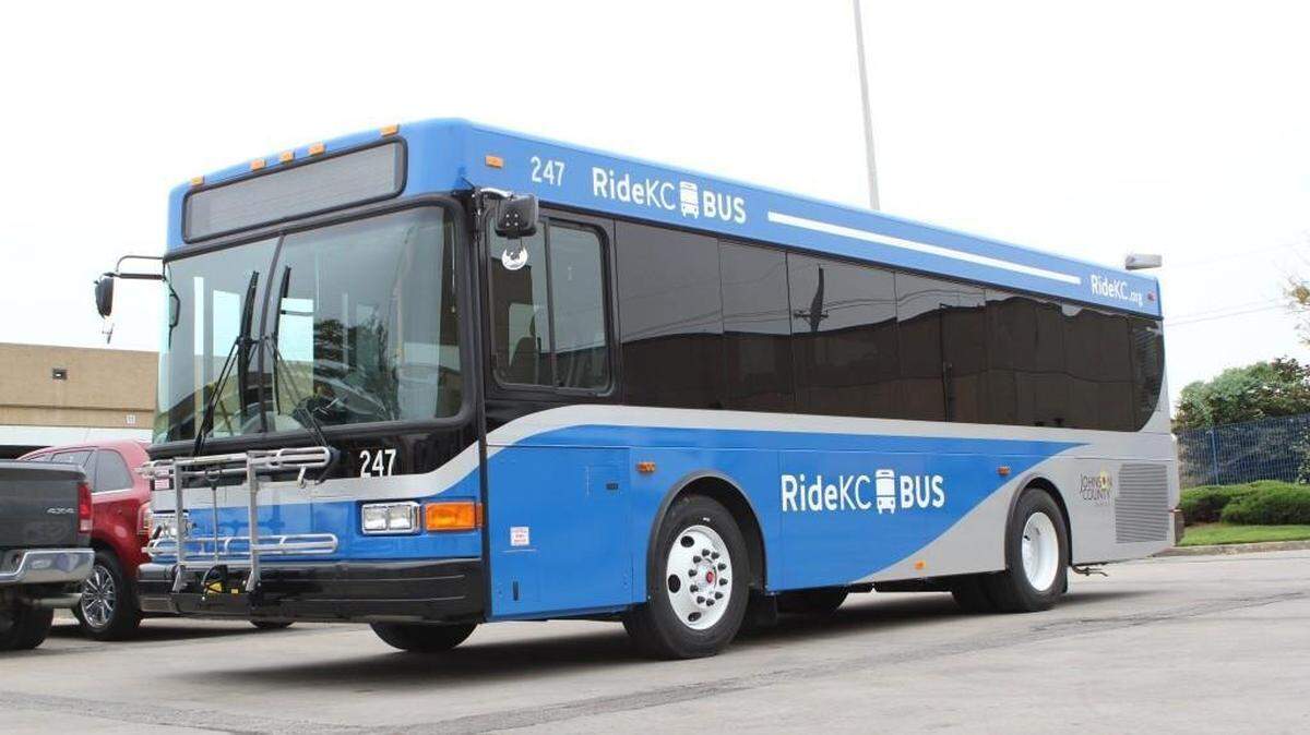 A KCATA RideKC bus