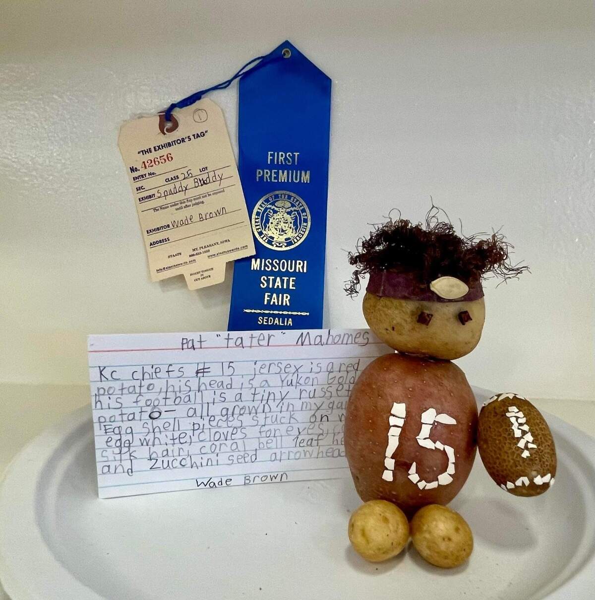 Pat “Tater” Mahomes and his blue ribbon.