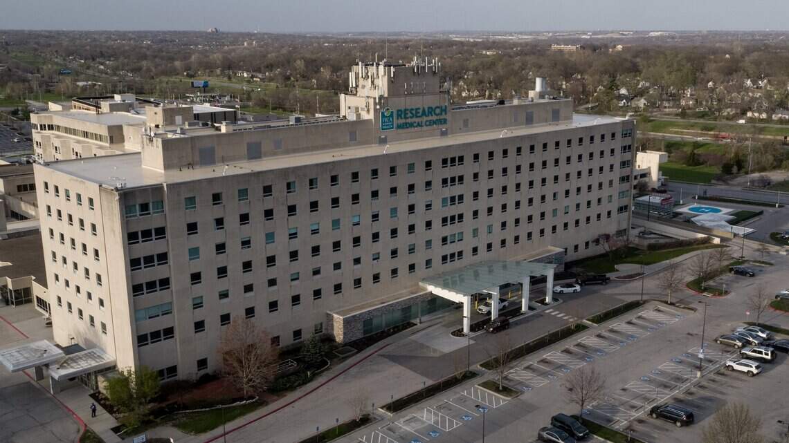 Kansas City nurse says she caught coronavirus from a patient, and her co-worker died