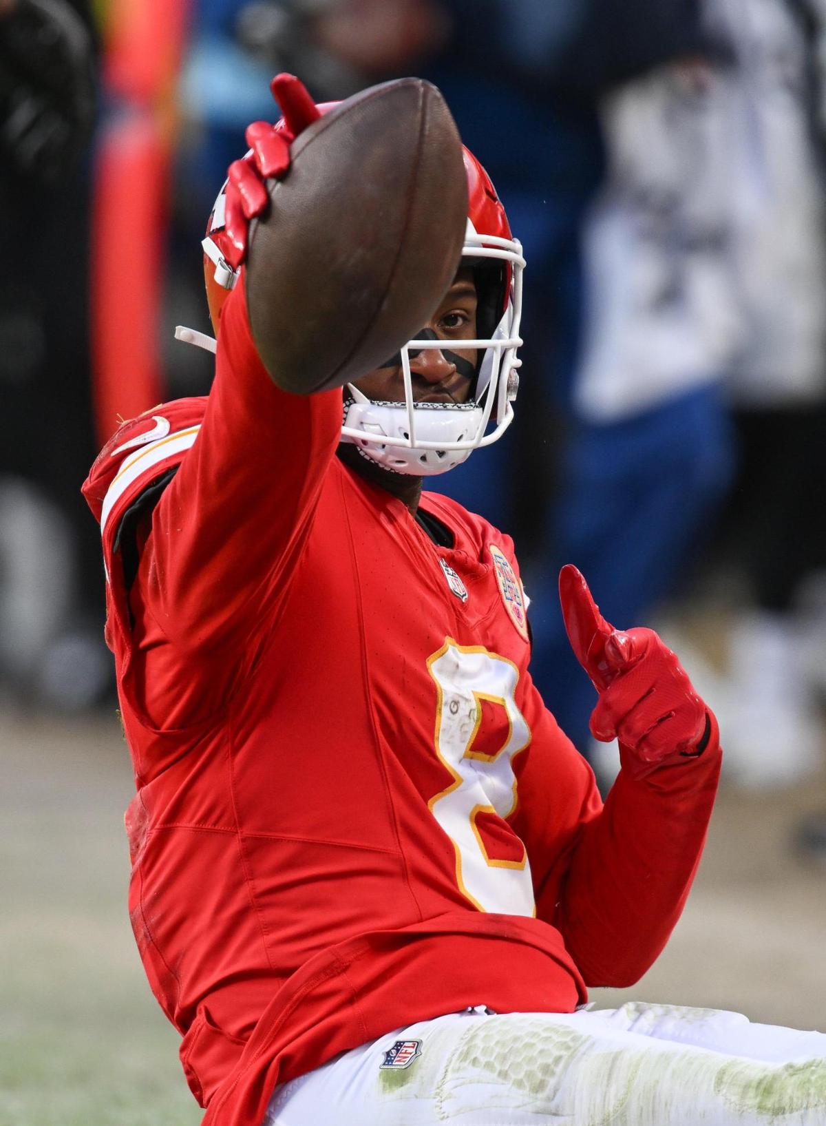 Kansas City Chiefs wide receiver DeAndre Hopkins (8) signals for a first down after making a catch in the third quarter against the Las Vegas Raiders on Friday, Nov. 29, 2024, at GEHA Field at Arrowhead Stadium.