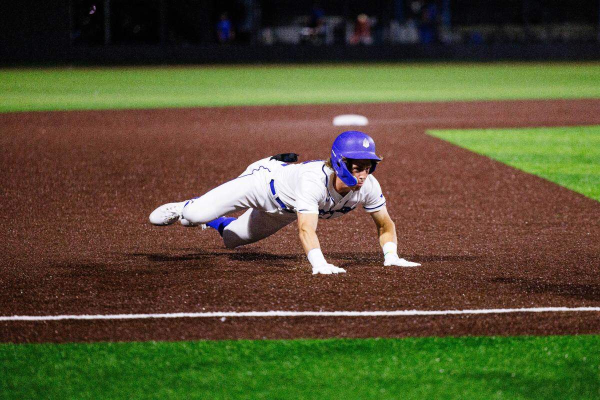 2025 Kansas City Royals draft pick Sean Gamble from IMG Academy in Florida.