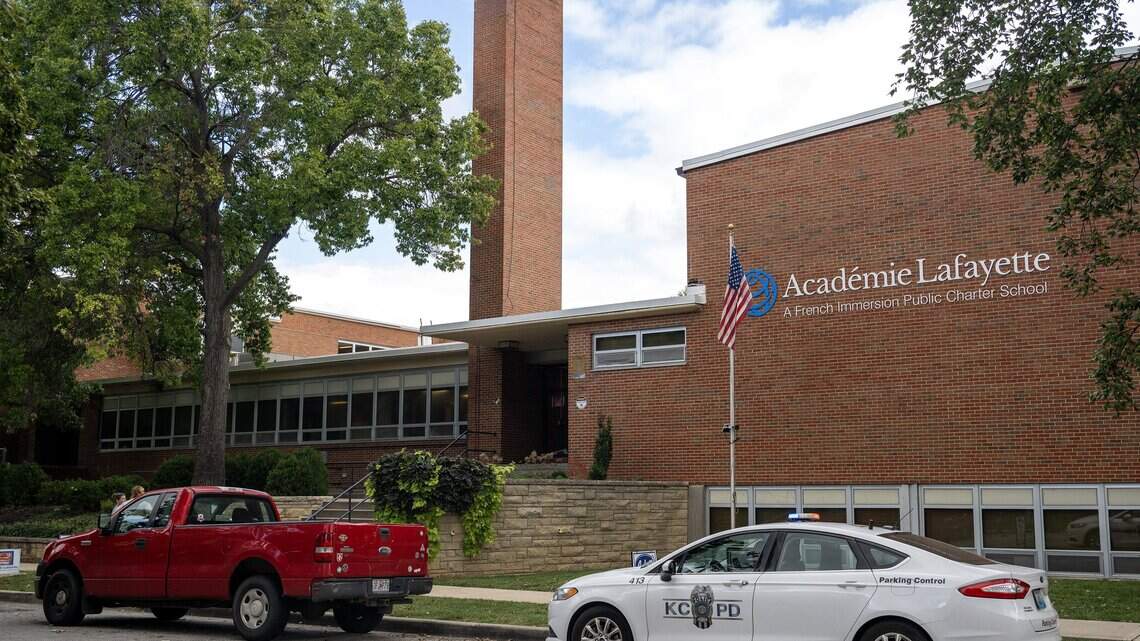 How parents at one KC charter school warned about teacher later accused at Pembroke